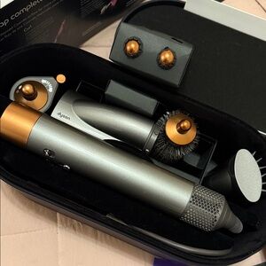 Dyson- Airwrap Multi-Styler Complete Set